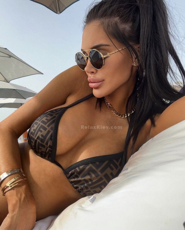 Kyiv escort : Diana - photo 1