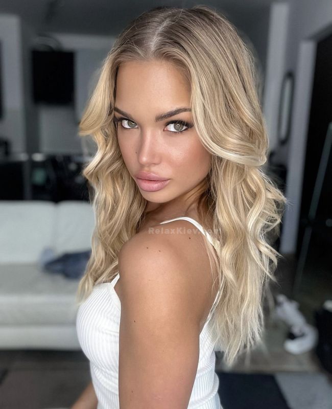 Kyiv escort : Karina - photo 2