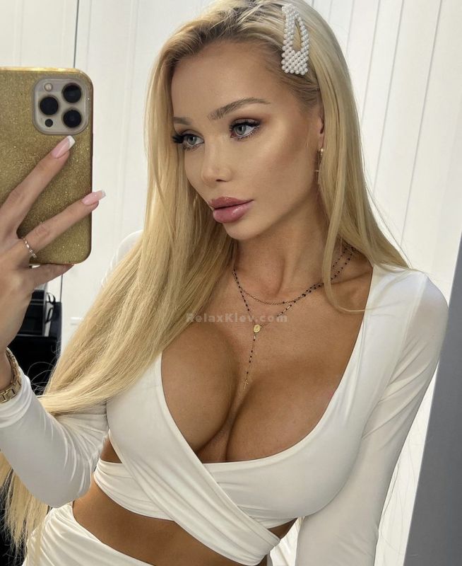 Kyiv escort : Alinochka - photo 1