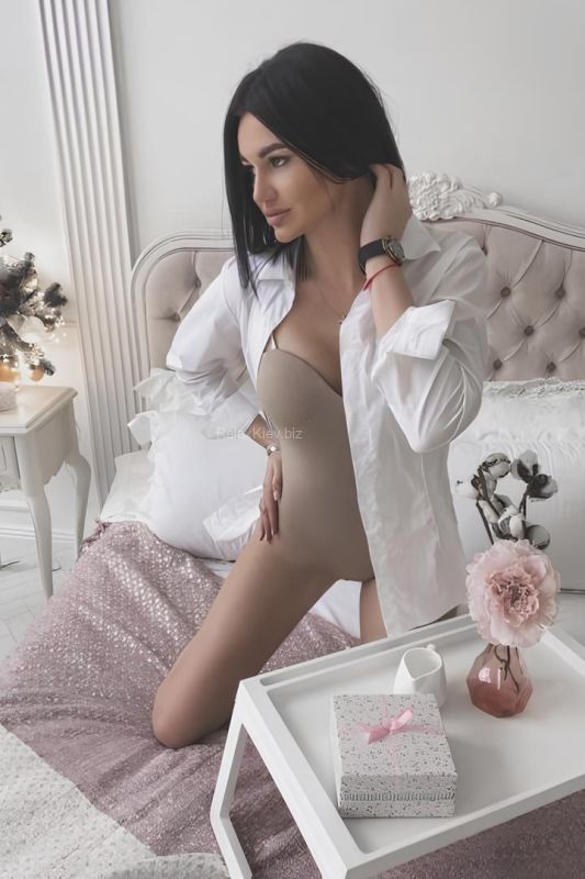 Kyiv escort : Amina - photo 1