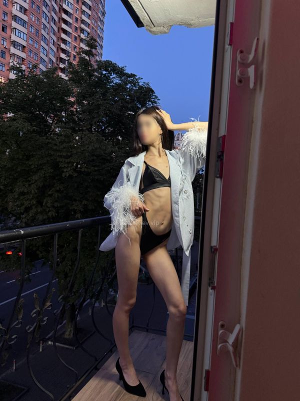 Kyiv escort : Vika - photo 4
